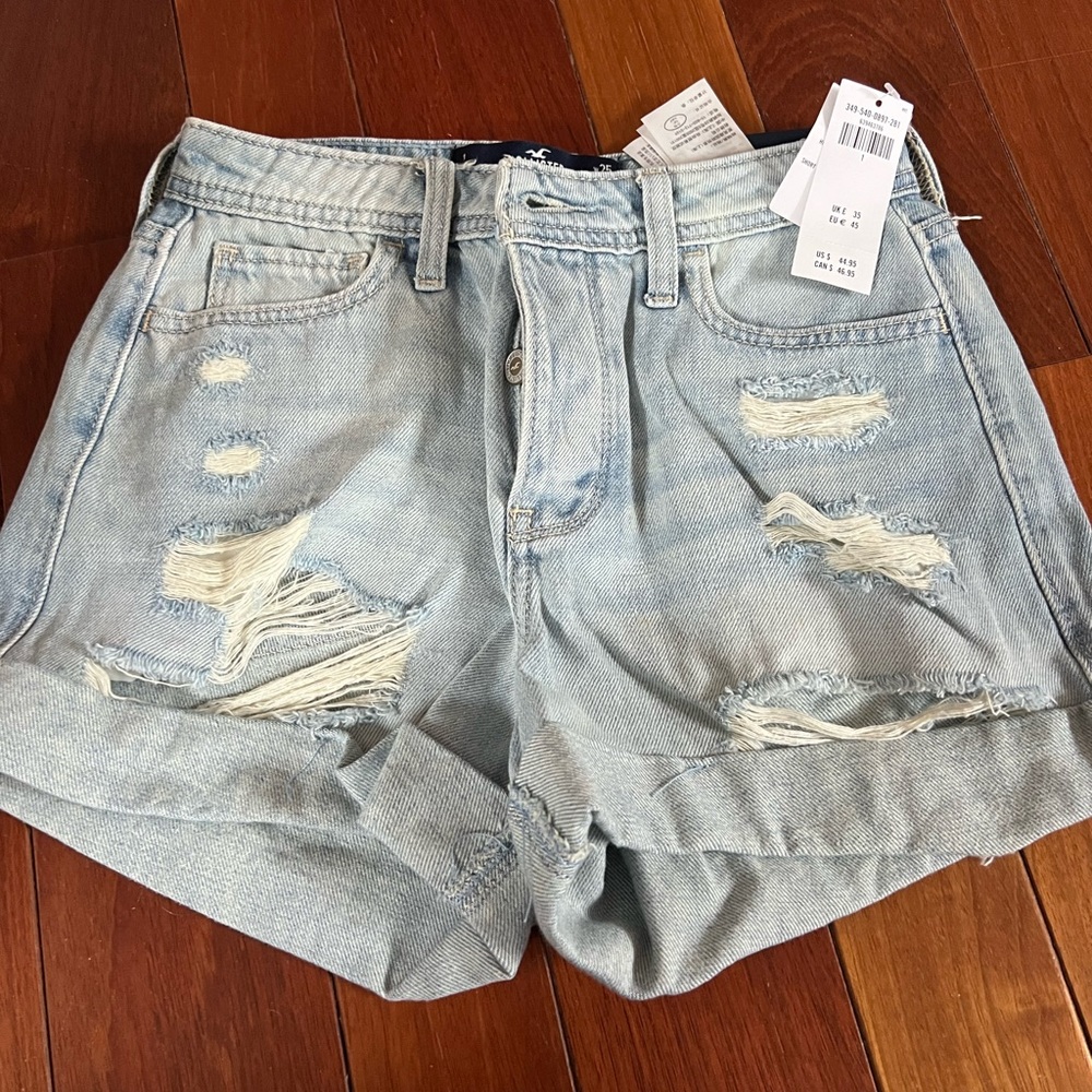 brand new Holister high rise mom shorts